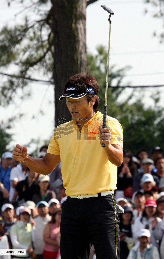 Miyamoto wins 2nd Tour C'ship title