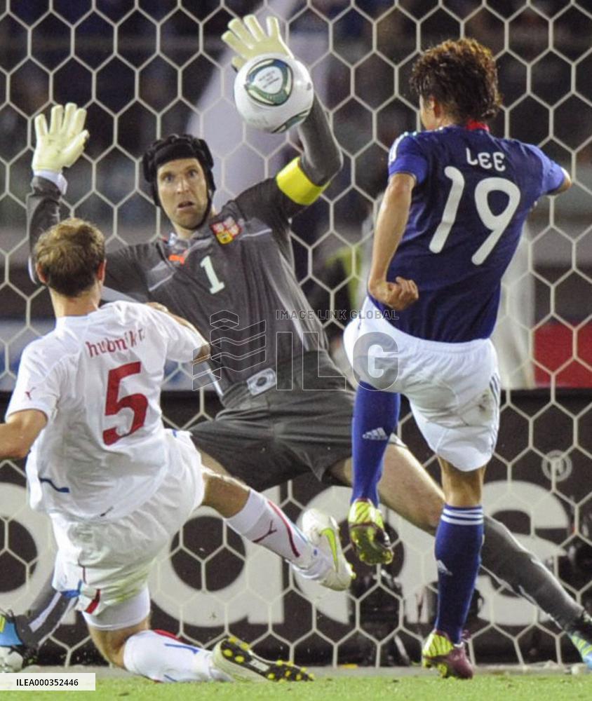 Japan, Czech Republic draw