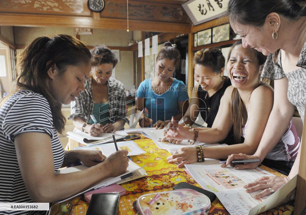 Filopinos in Japan disaster area