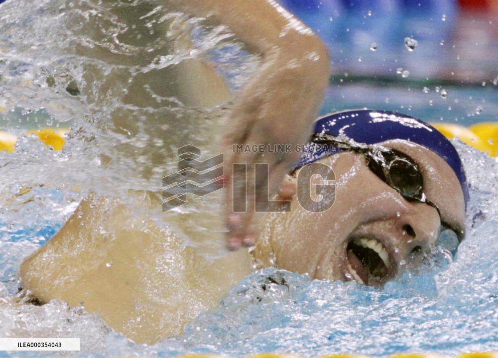 Adlington wins women's 800 free
