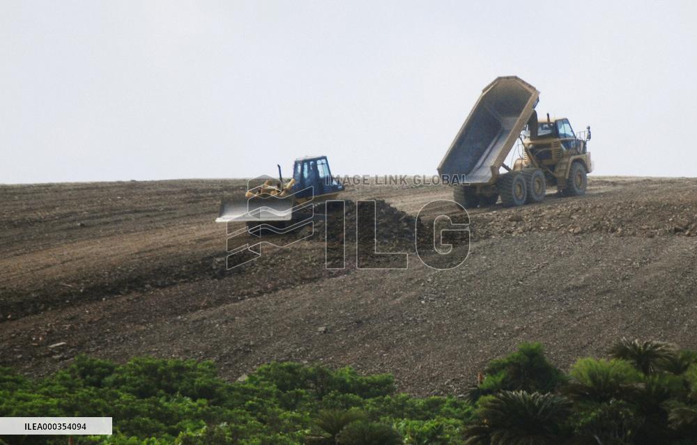 Construction work at Mage Island