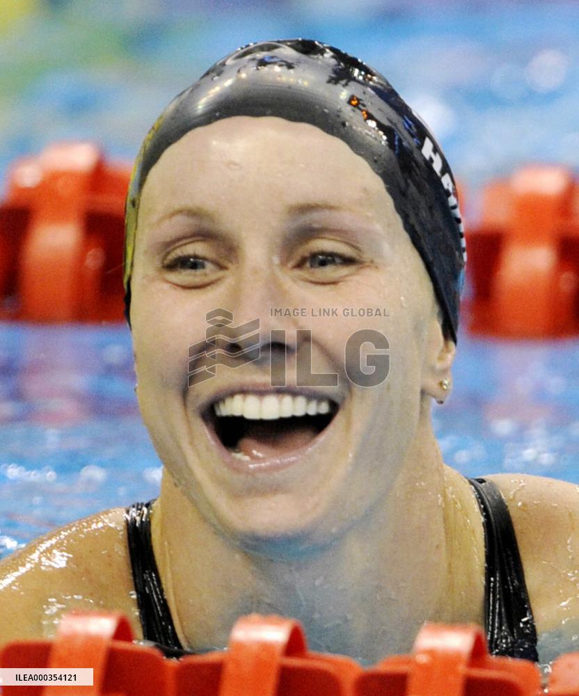 Hardy wins 50m breaststroke at worlds