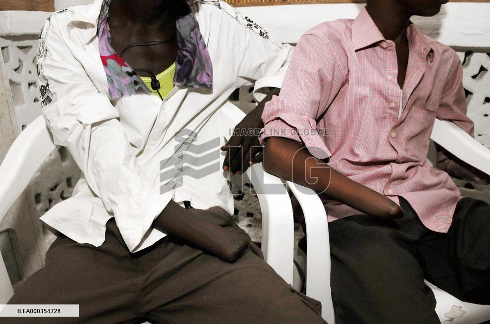 Life still a struggle in war-torn Somalia