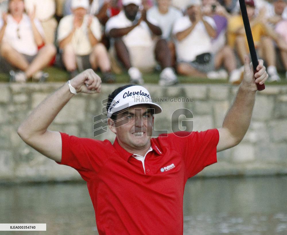 Bradley wins PGA C'ship
