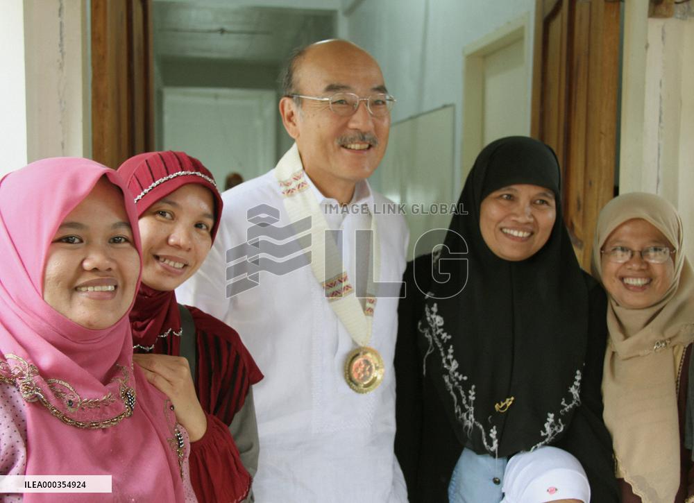 Japanese ambassador in Manila visits Muslim rebel camp