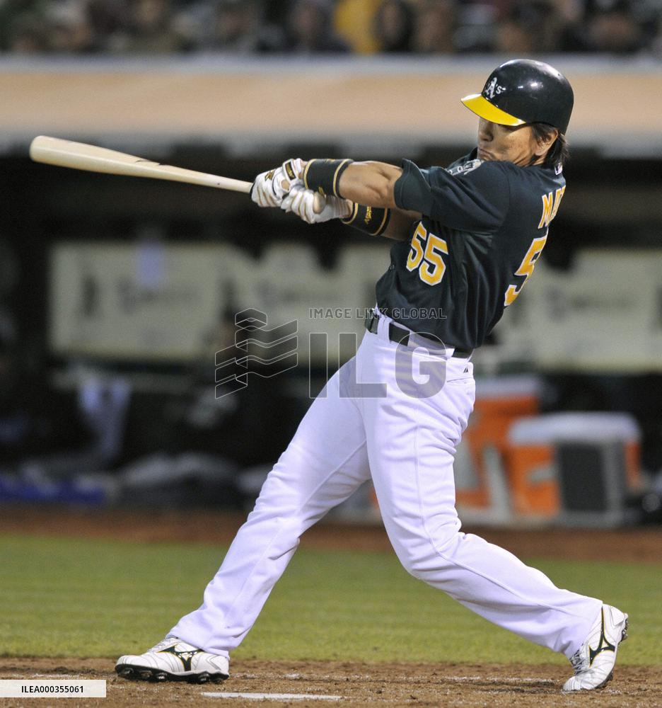 Matsui records 2,600th hit
