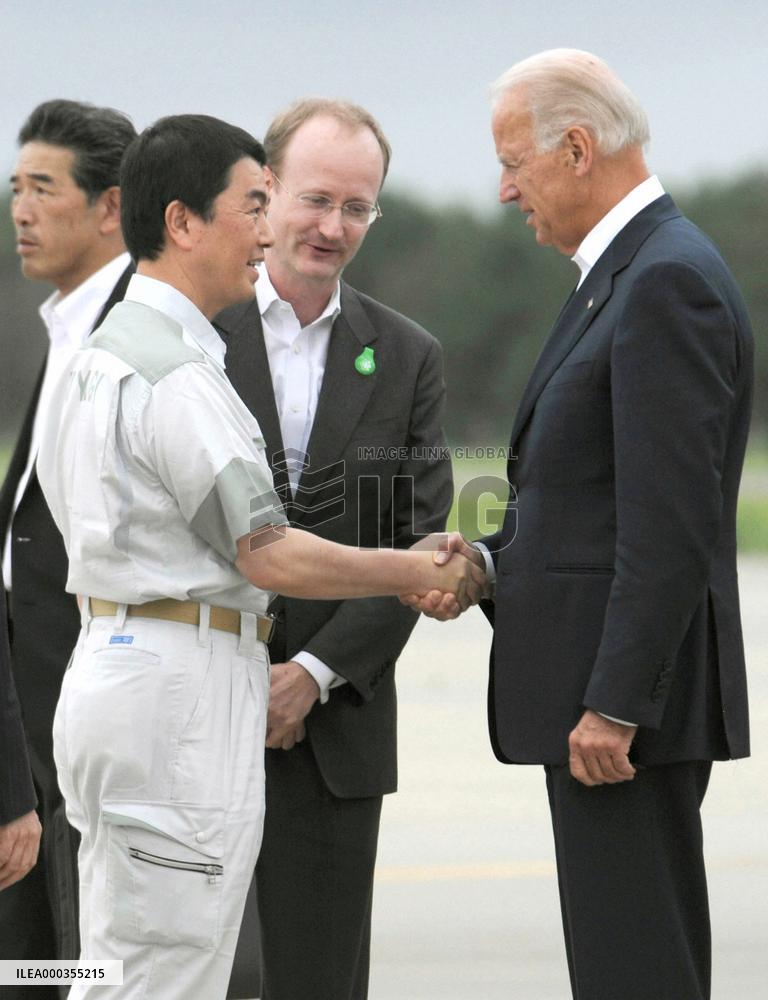 U.S. Vice Pres. Biden in disaster-hit Sendai