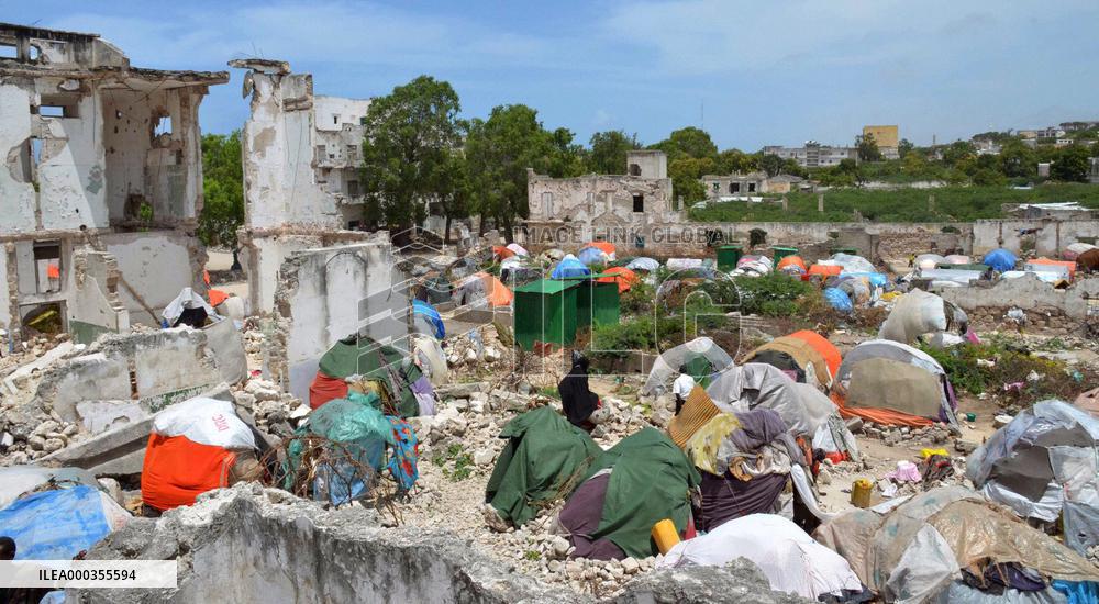People in Mogadishu