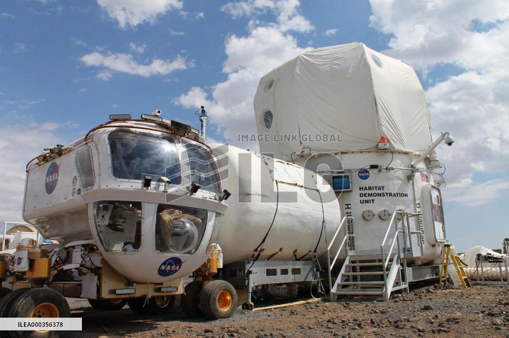 NASA's space habitat test in Arizona
