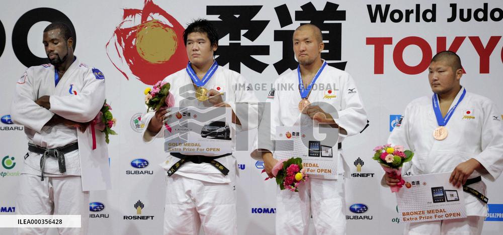 Kamikawa wins men's open class at judo c'ships