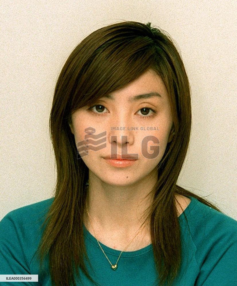 Singer beaten by acquaintance