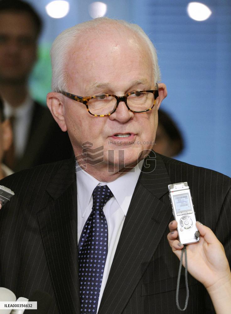 Bosworth speaks to reporters in Beijing