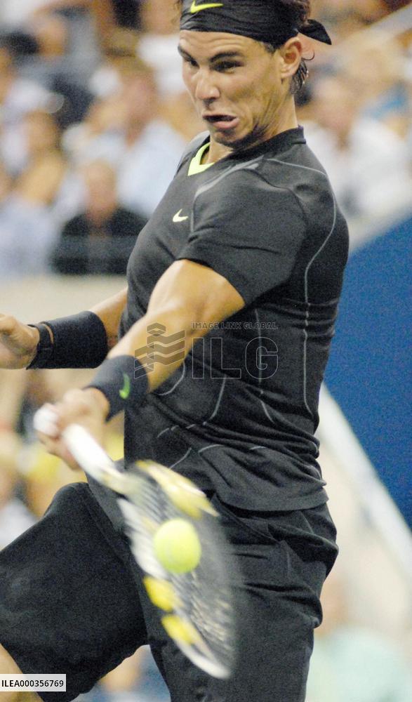 Nadal advances to 2nd round of U.S. Open tennis