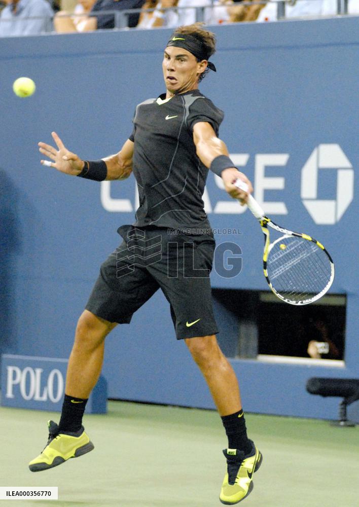 Nadal advances to 2nd round of U.S. Open