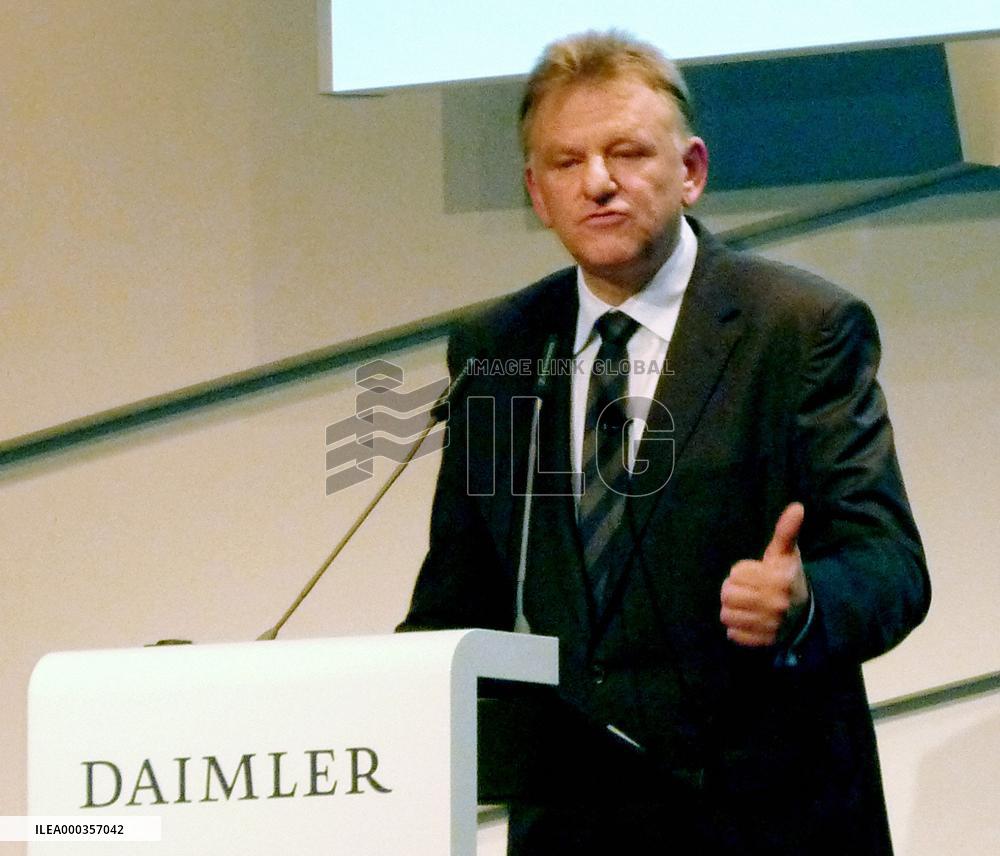 Daimler eyes electric commercial vehicles