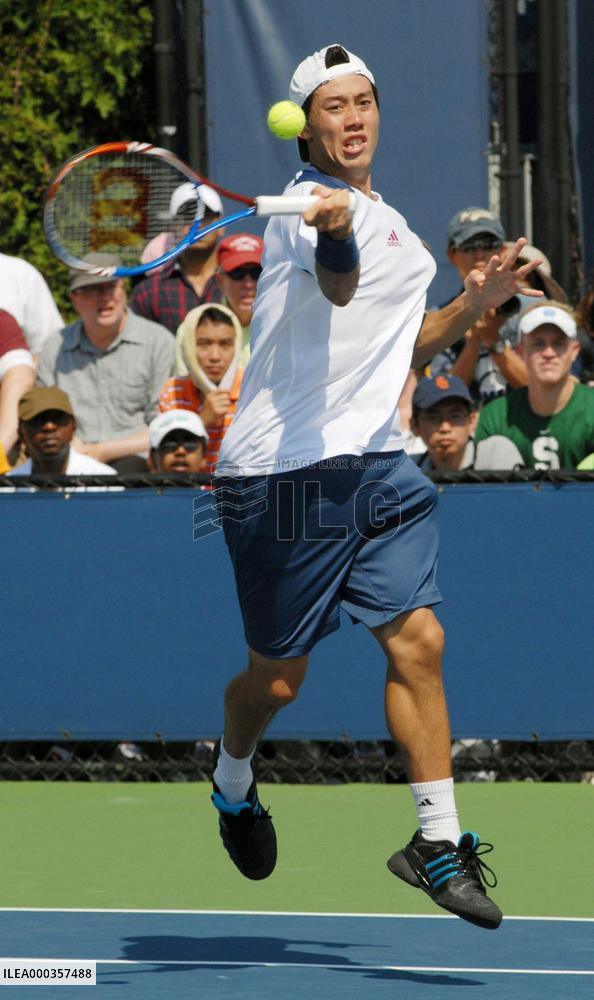 Japan's Nishikori advances to 3rd round in U.S. Open tennis
