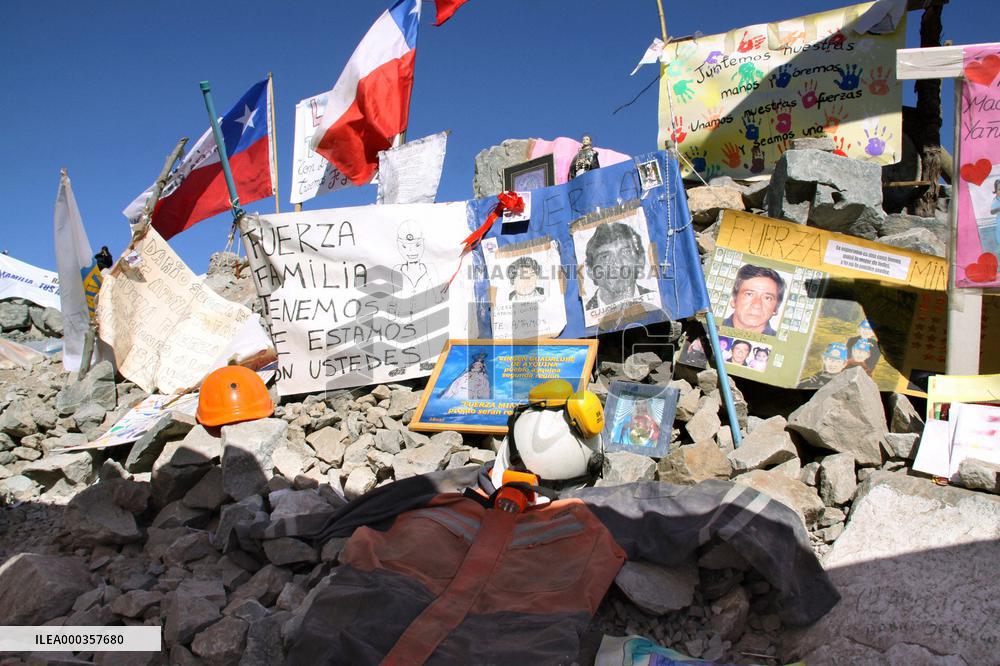 Encouragement for trapped Chilean miners