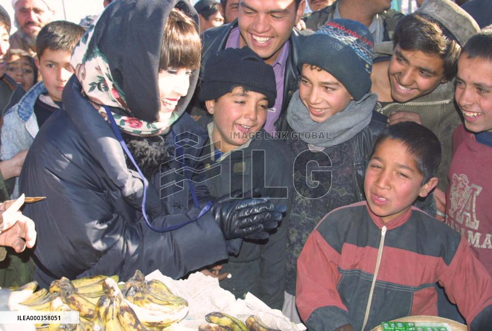 UNICEF goodwill ambassador Kuroyanagi in Kabul