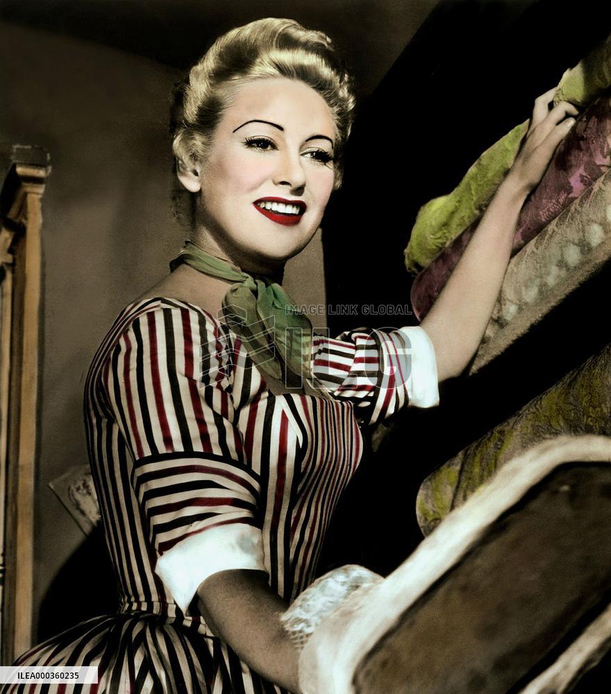 Madame Du Barry film (1954)