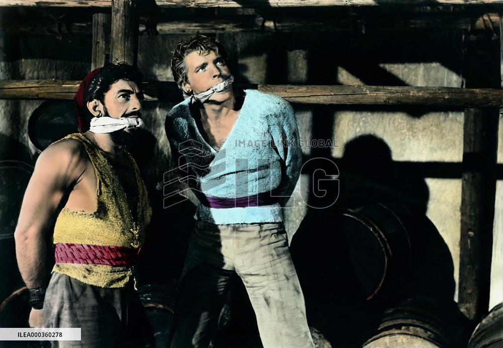 The Crimson Pirate film (1952)