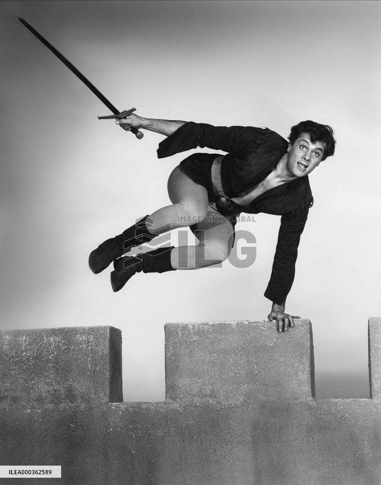 The Black Shield Of Falworth film (1954)