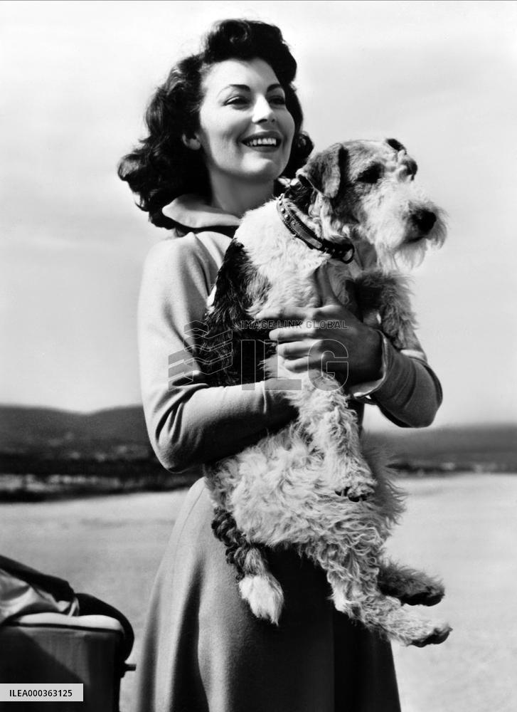 Pandora & The Flying Dutchman film (1951)