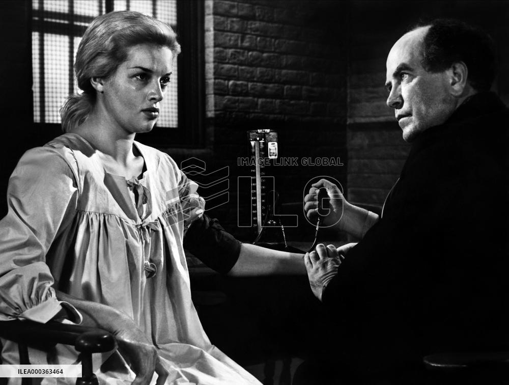 Yield To The Night film (1956)