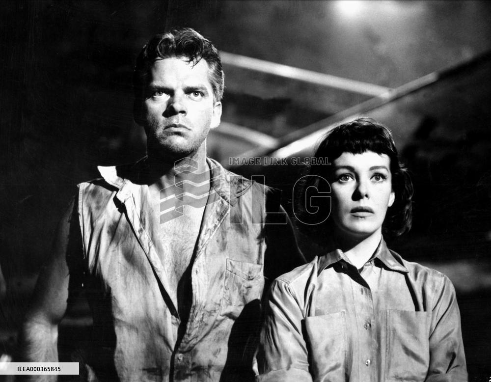 Back From Eternity film (1956)