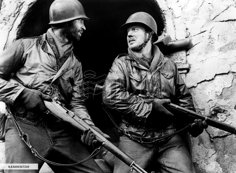 Eight Iron Men film (1952)