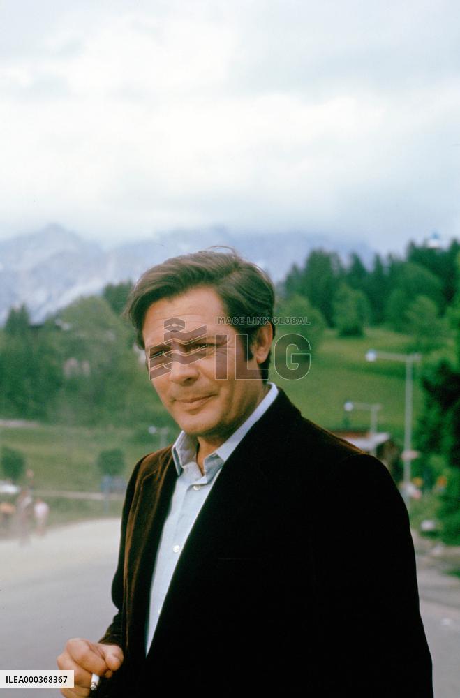 A Place For Lovers - film (1968)