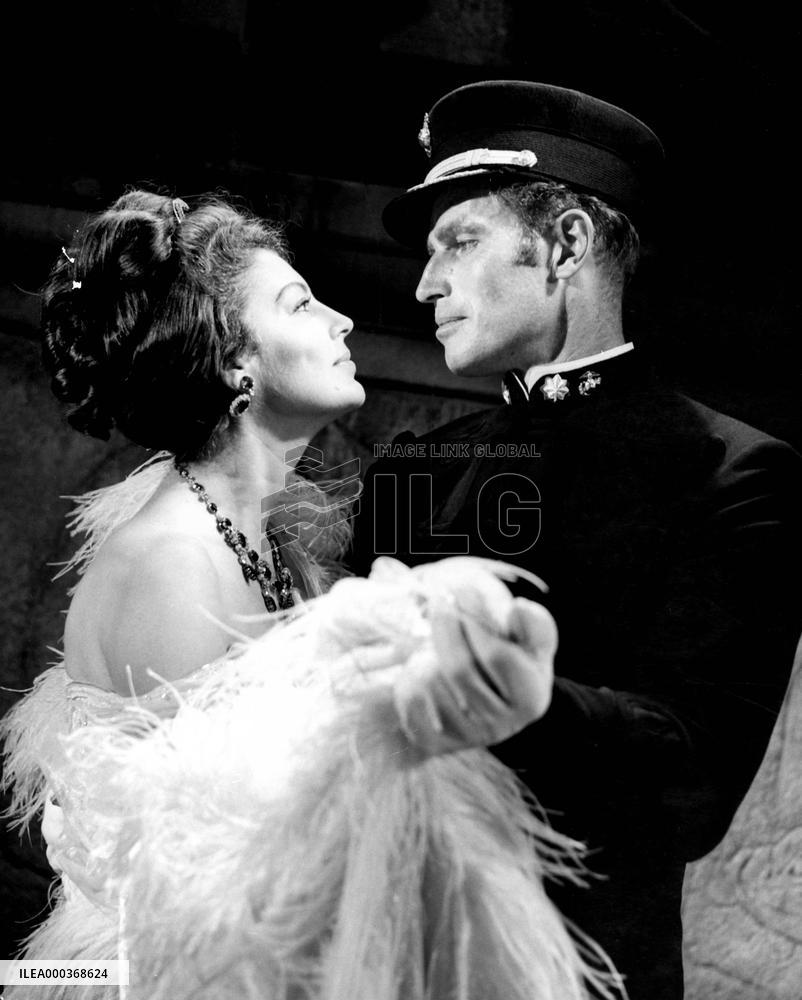 55 Days At Peking - film (1963)