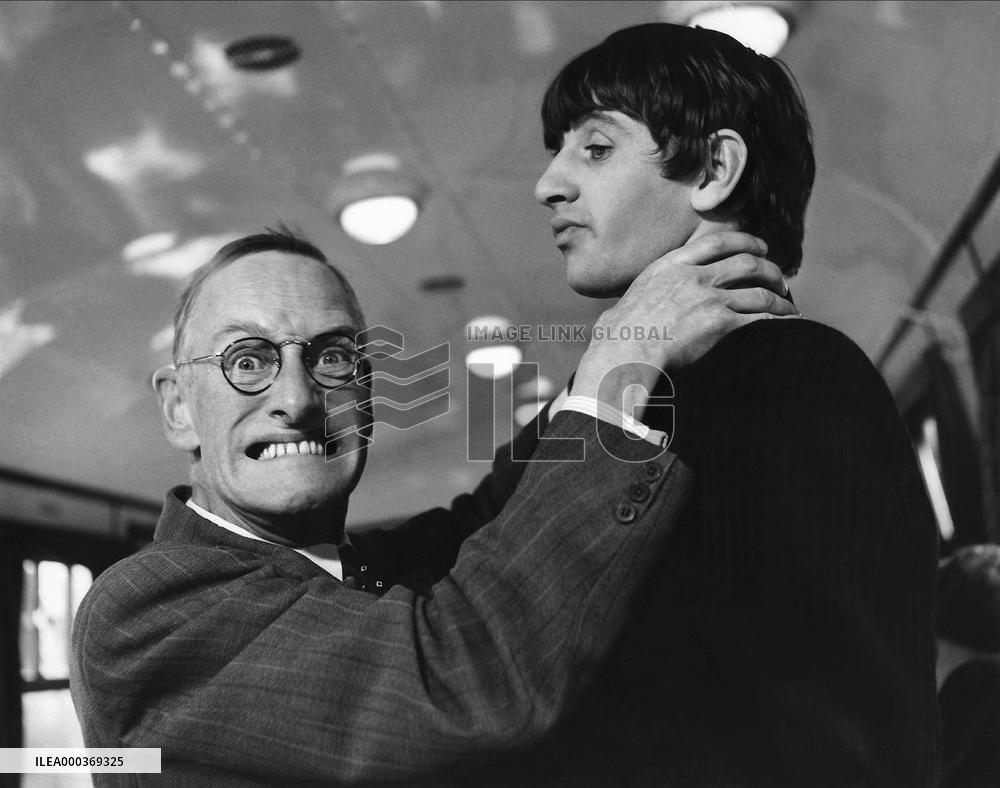 A Hard Day's Night; Beatles - film (1964)