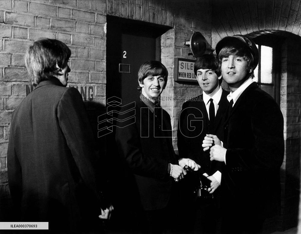 A Hard Day's Night; Beatles - film (1964)