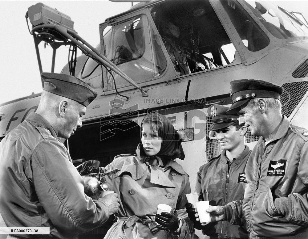 Flight From Ashiya - film (1964)