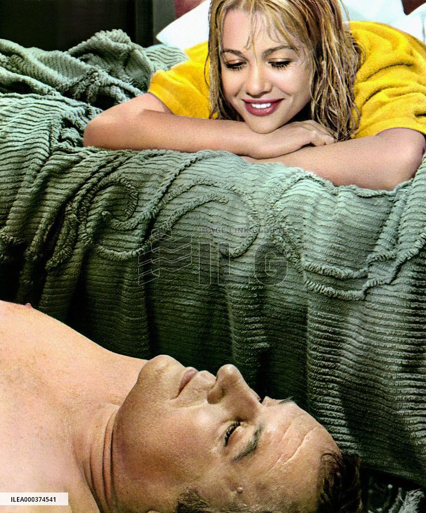 Three Into Two Won'T Go - film (1969)