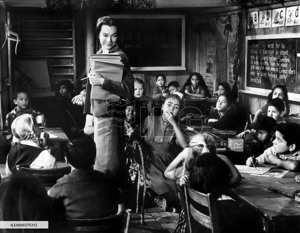 Two Loves; The Spinster - film (1961)