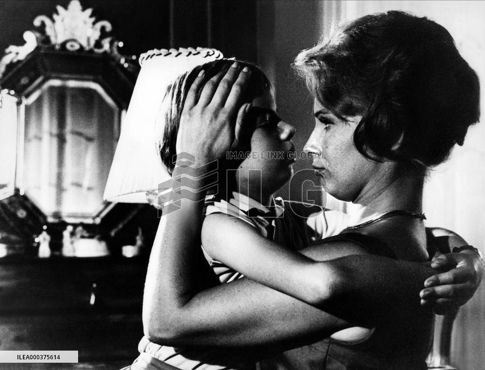 Tystnaden; The Silence - film (1963)