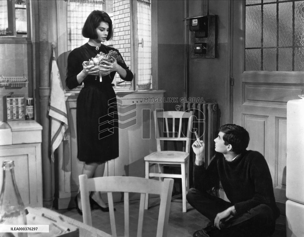 Five Miles To Midnight - film (1962)