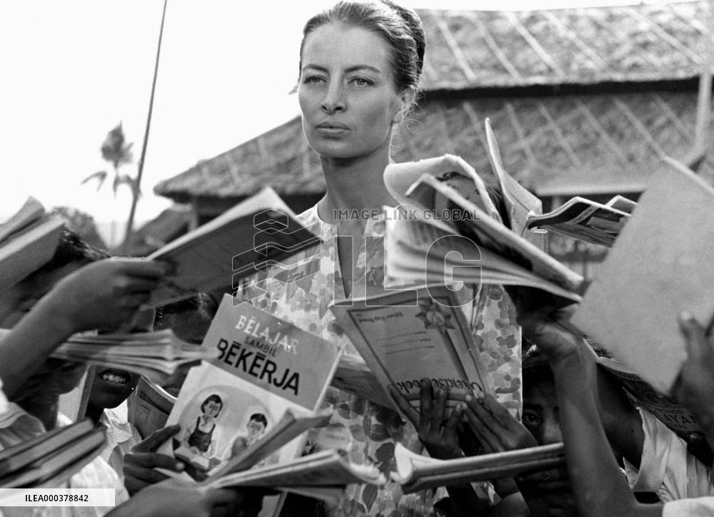 The 7th Dawn - film (1964)