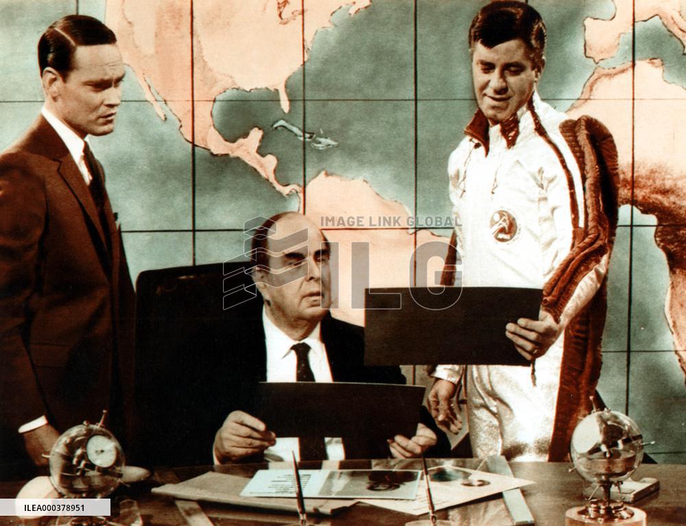 Way...Way Out - film (1966)