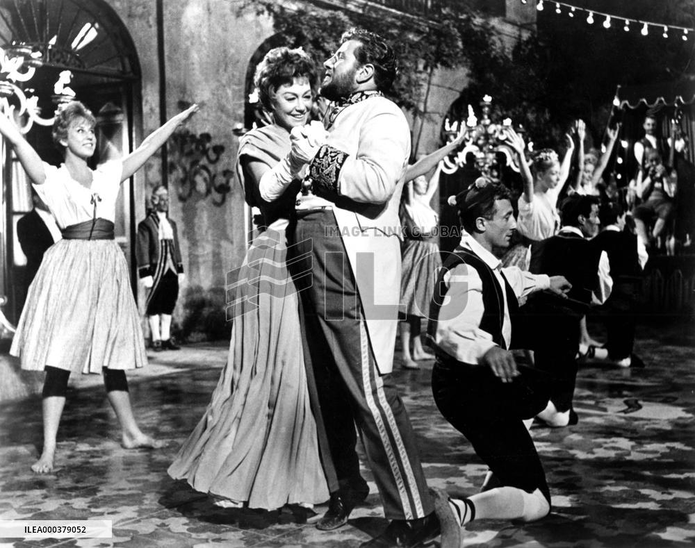 Romanoff And Juliet - film (1961)