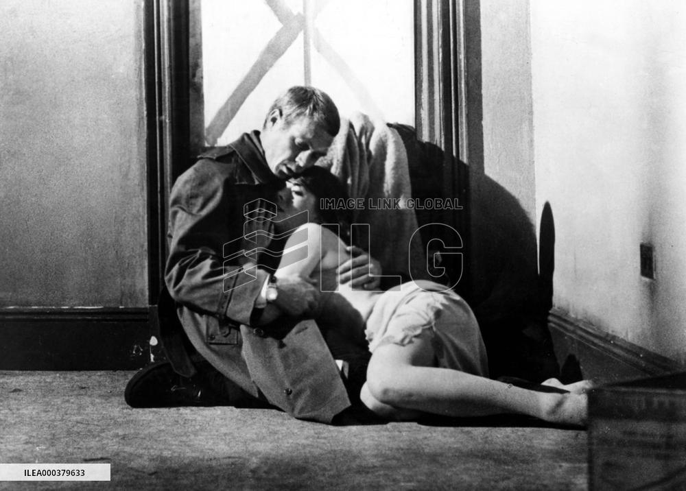 Love With The Proper Stranger - film (1963)