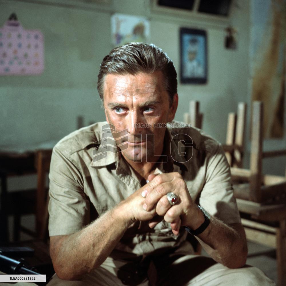 Cast A Giant Shadow - film (1966)