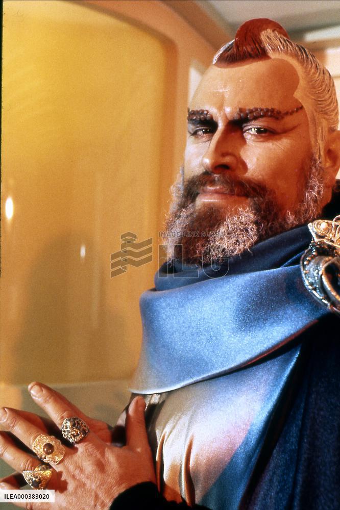 Space 1999 ; Space: 1999 (1975)