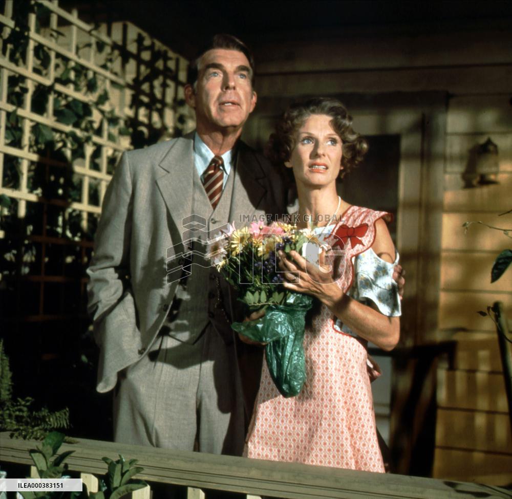 Charley And The Angel (1973)