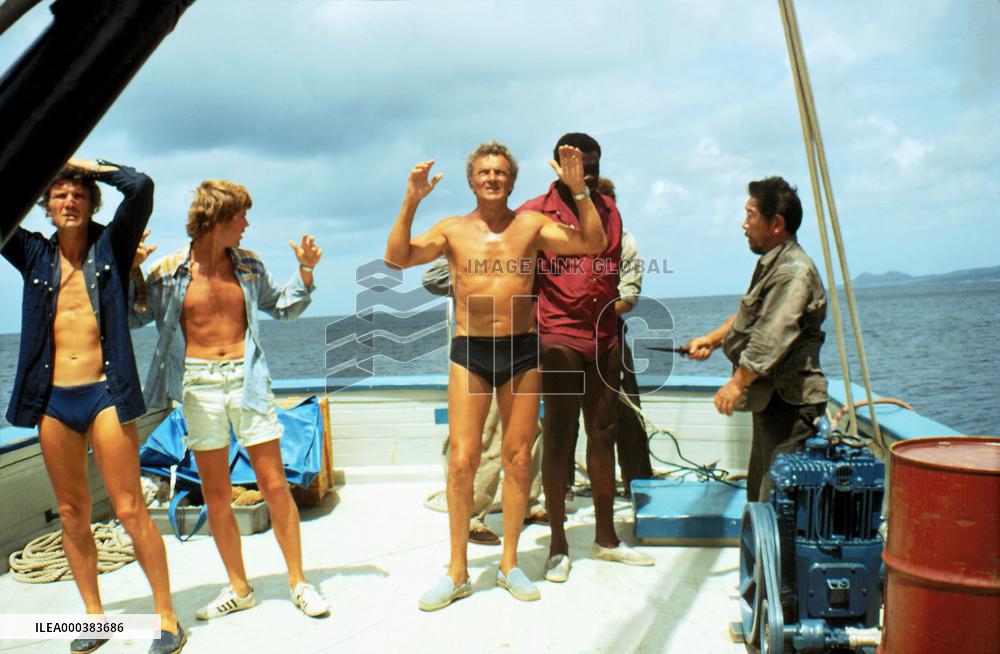 Sharks' Treasure (1975)