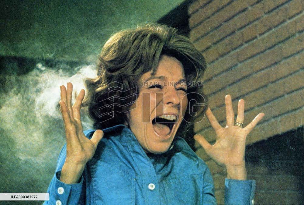 Bug (1975)