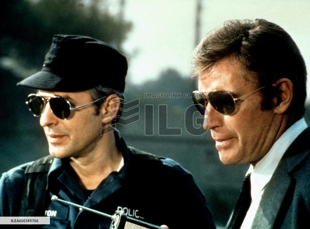 Two Minute Warning (1976)