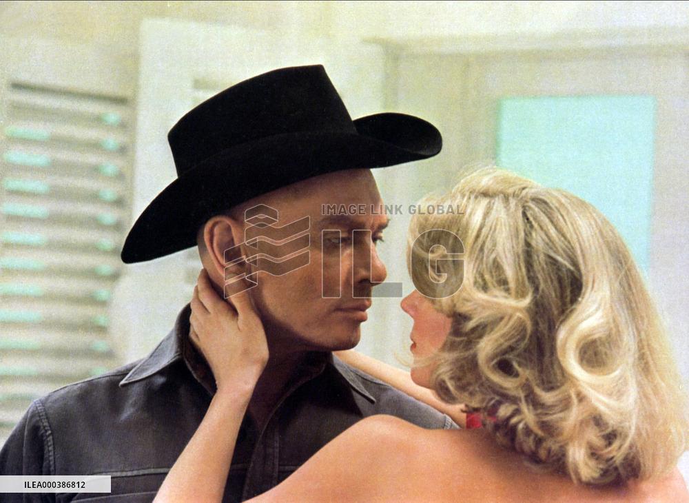 Futureworld (1976)