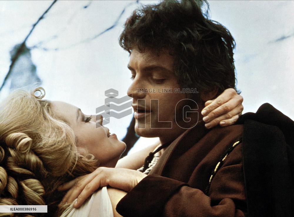 Night Of Dark Shadows (1971)